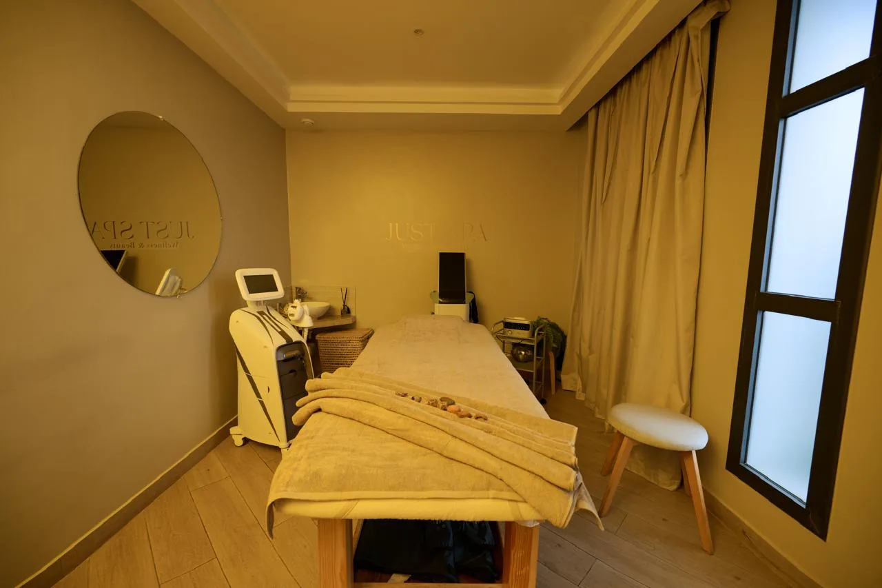 Cabine minceur Just Spa avec appareil de remodelage